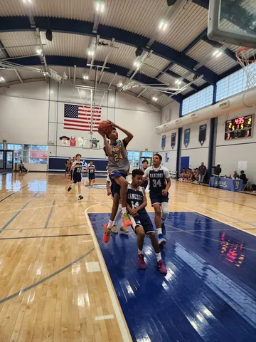12th Annual Holiday Basketball Classic photograph 31