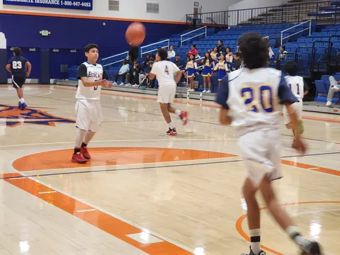 Inaugural Junior High Holiday Invitational photograph 57