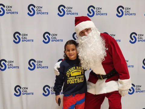 Inaugural Junior High Holiday Invitational photograph 70