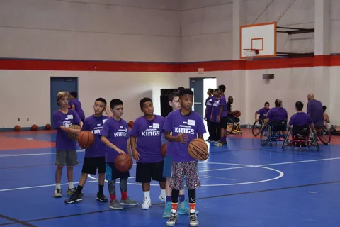 NBA YOUTH CLINIC WITH SACRAMENTO KINGS photograph 29
