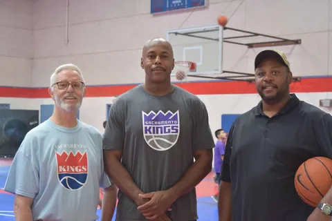 NBA YOUTH CLINIC WITH SACRAMENTO KINGS photograph 15
