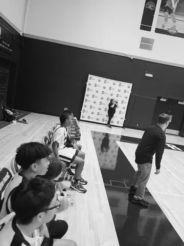 2nd Annual Holiday Invitational photograph 17