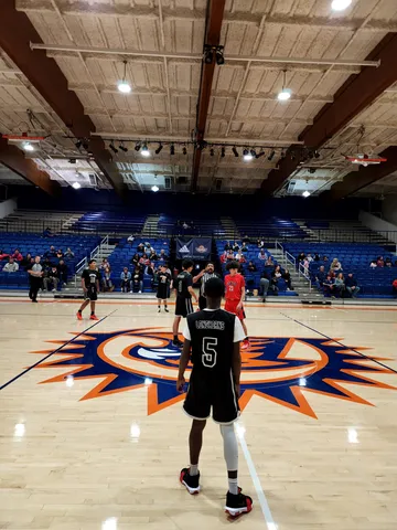 Inaugural Junior High Holiday Invitational photograph 13